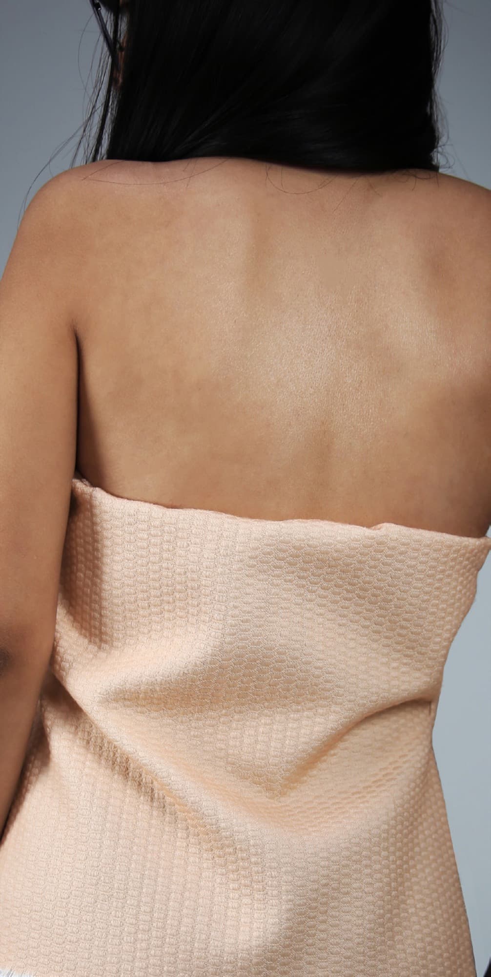 Sunrise-toned textured weave detail